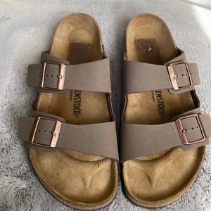 BIRKENSTOCK